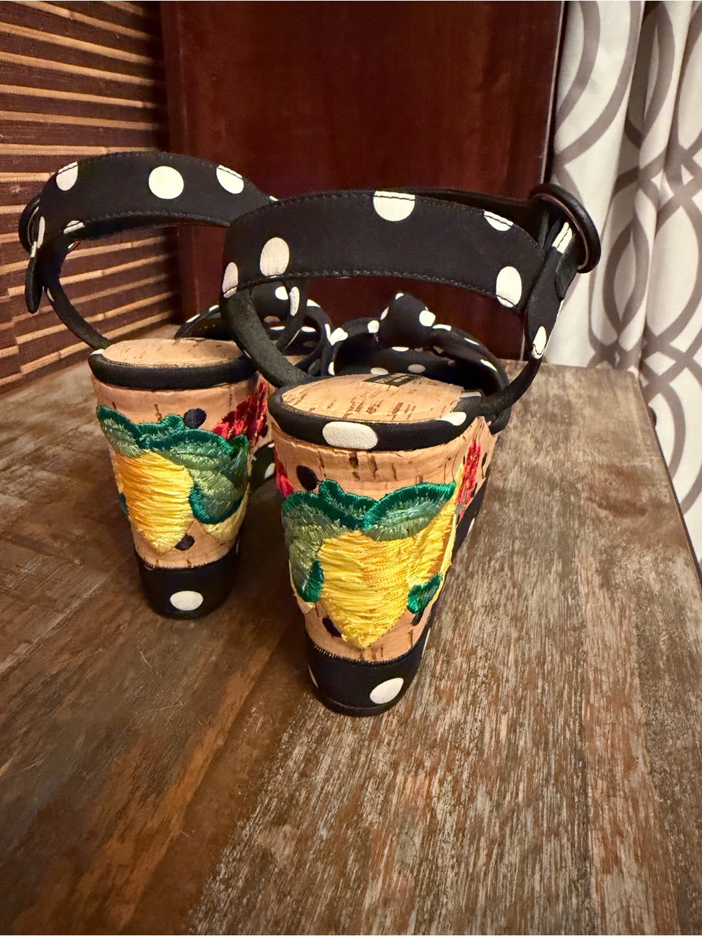 ❤️ Stunning Authentic Dolce & Gabbana Sandals Size 6 - Picture 5 of 7